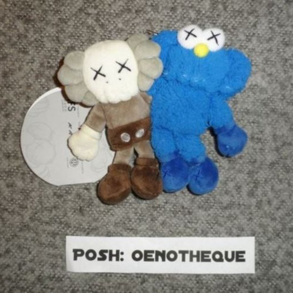 Kaws Seeing Watching Plush Keychain Bag Charm NWT